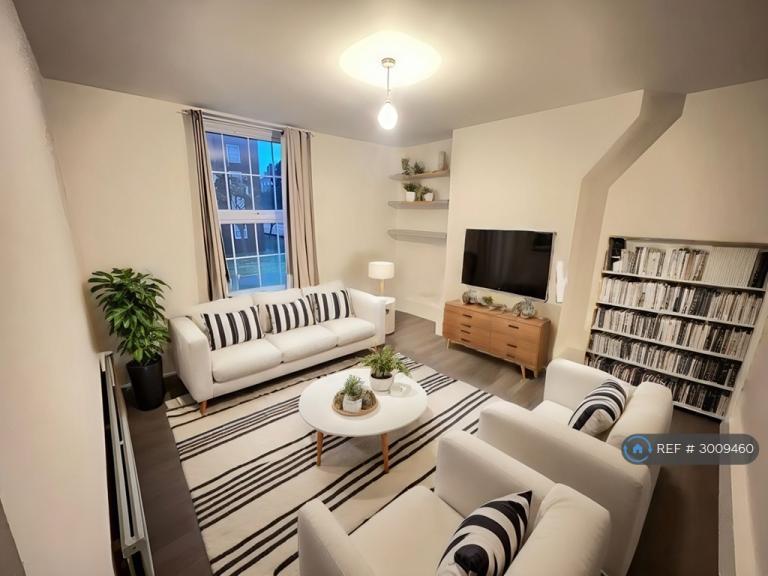 3 bedroom flat in Cranbrook House, London, E5 (3 bed) (#3009460)
