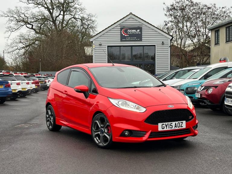 2015 Ford Fiesta 1.6T EcoBoost ST-3 Euro 6 3dr HATCHBACK Petrol Manual