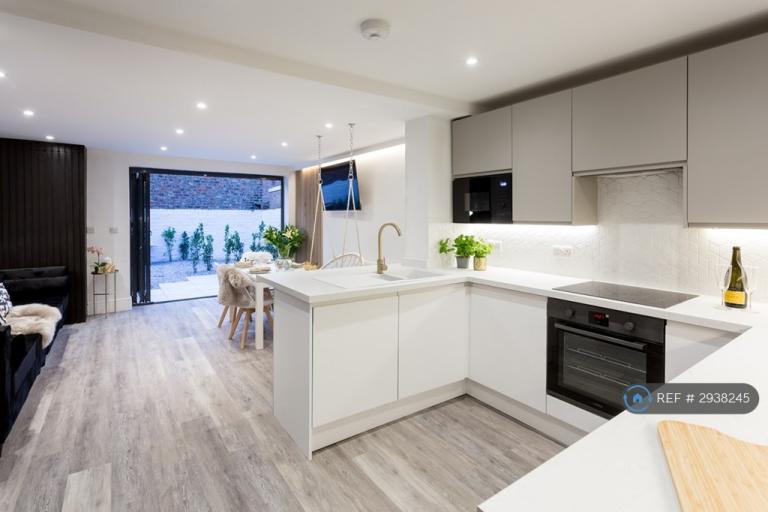 1 bedroom in Park Grove, York, YO31 (#2938245)