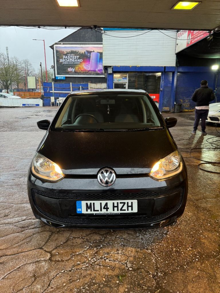 Volkswagen, UP, Hatchback, 2014, Manual, 999 (cc), 5 doors