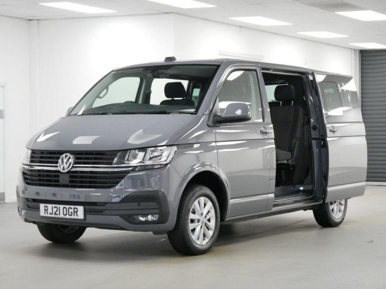 21 VW TRANSPORTER T30 2.0 TDI 150 SWB HIGHLINE DSG AUTO 5 SEAT CREW ( NO VAT )