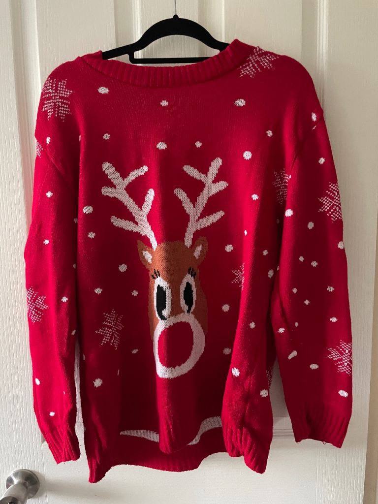 Red Christmas Jumper with Reindeer Design – M/L, Good Condition