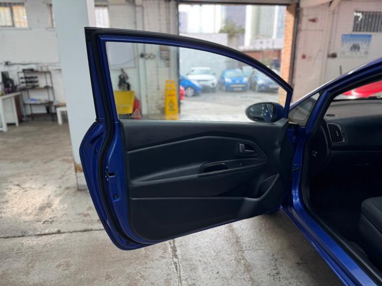 2012 Kia Rio 1.4 2 3dr Auto HATCHBACK Petrol Automatic