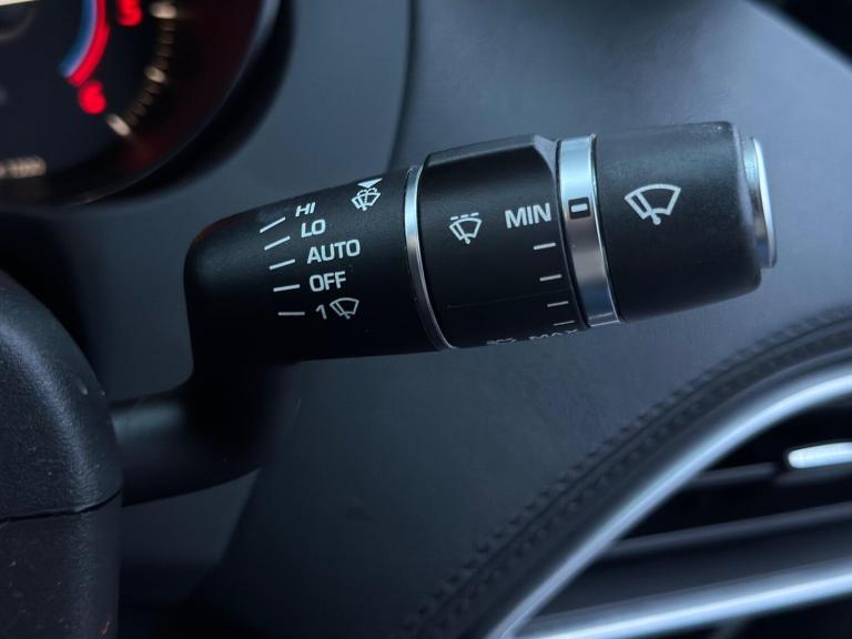 2016 Jaguar XE 2.0d [180] Portfolio 4dr Auto AWD SALOON DIESEL Automatic