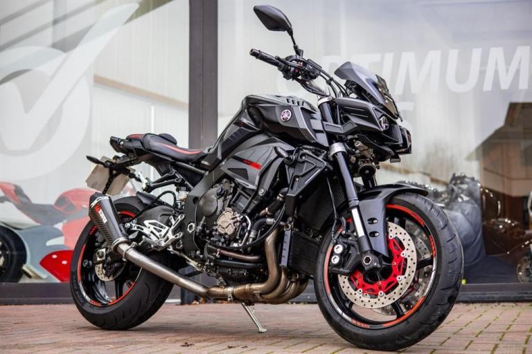 Yamaha MT-10 SCORPION ! TAIL TIDY ! STUNNING
