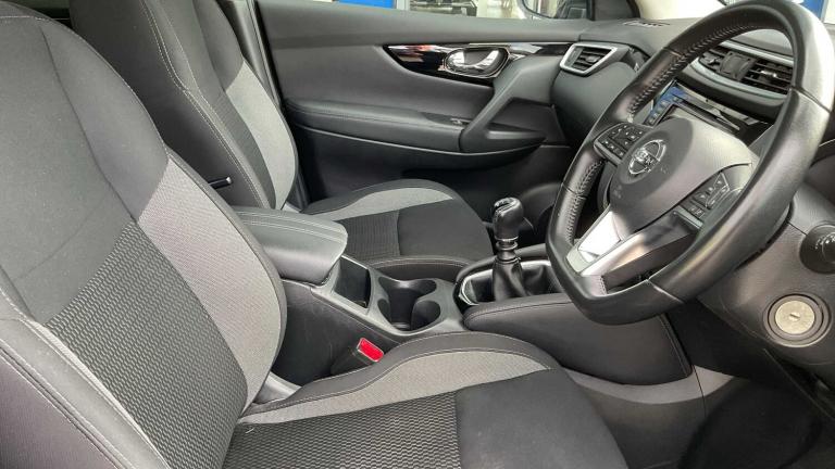 2019 Nissan Qashqai 1.3 DiG-T Acenta Premium 5dr Hatchback Petrol Manual