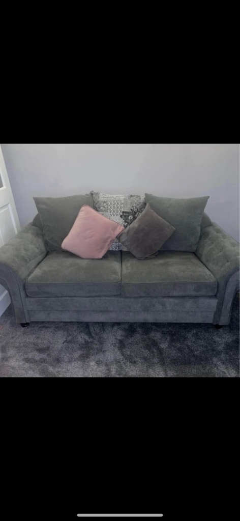 Beautiful Sofa Suite – 3 Seater, 2 Seater & armchair