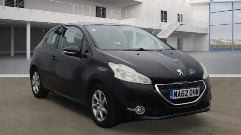 Peugeot 208 1.2 VTi Active Euro 5 3dr Petrol Manual