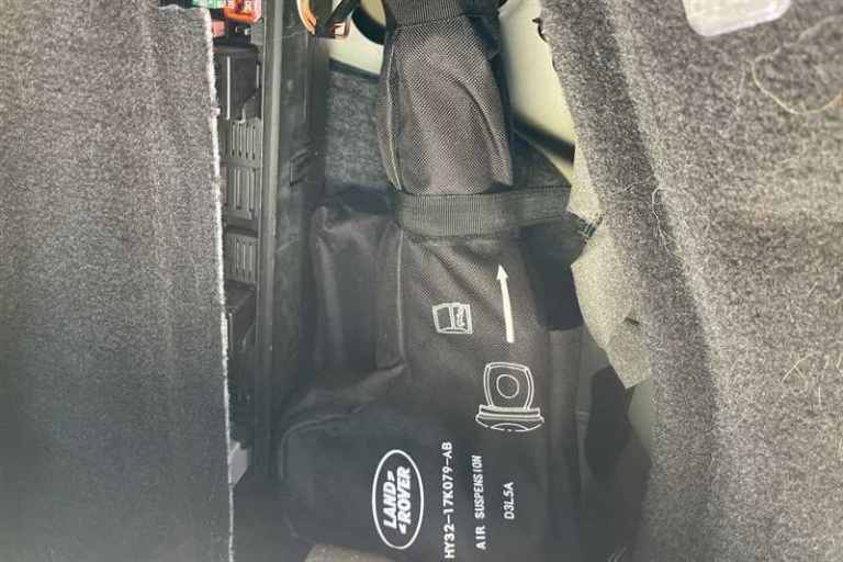 2018 Land Rover Discovery 3.0 TD V6 HSE Luxury SUV 5dr Diesel Auto 4WD Euro 6 (s/s) (258 ps) SUV ...