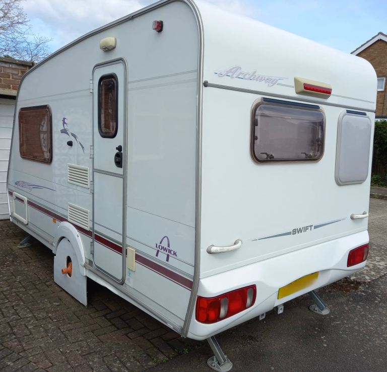 Swift Archway Lowick - 2 berth end kitchen caravan 2004