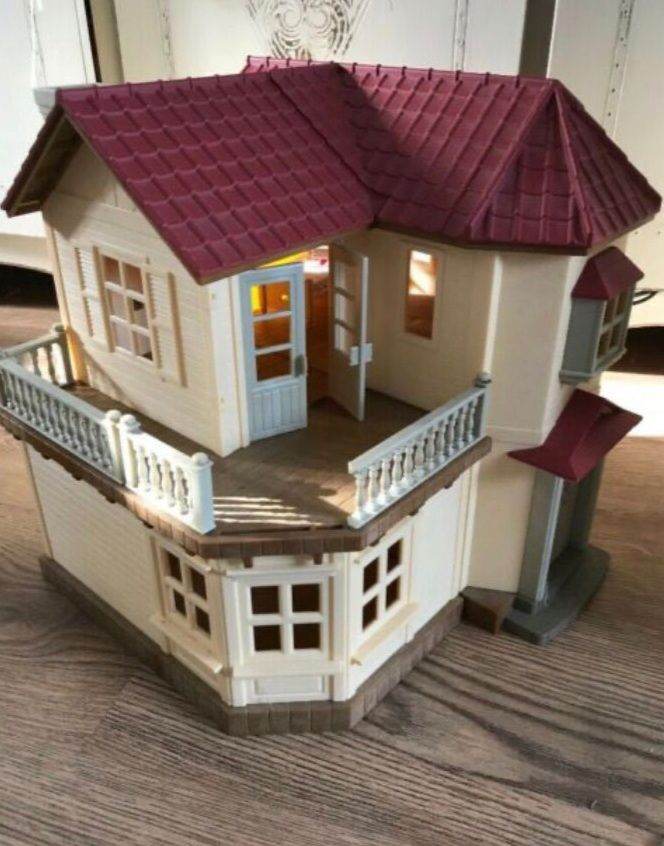 Sylvanian Families (lots and lots of random bits)