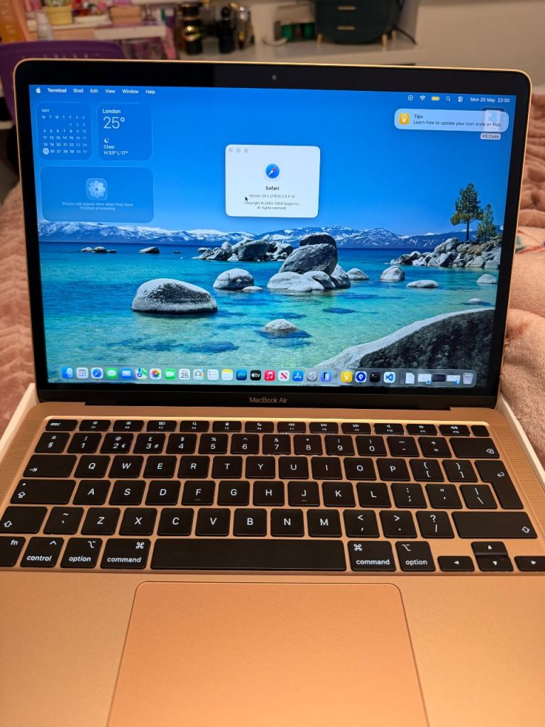 Apple MacBook Air M1 - Like Brand New