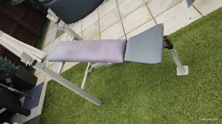 Weight Bench