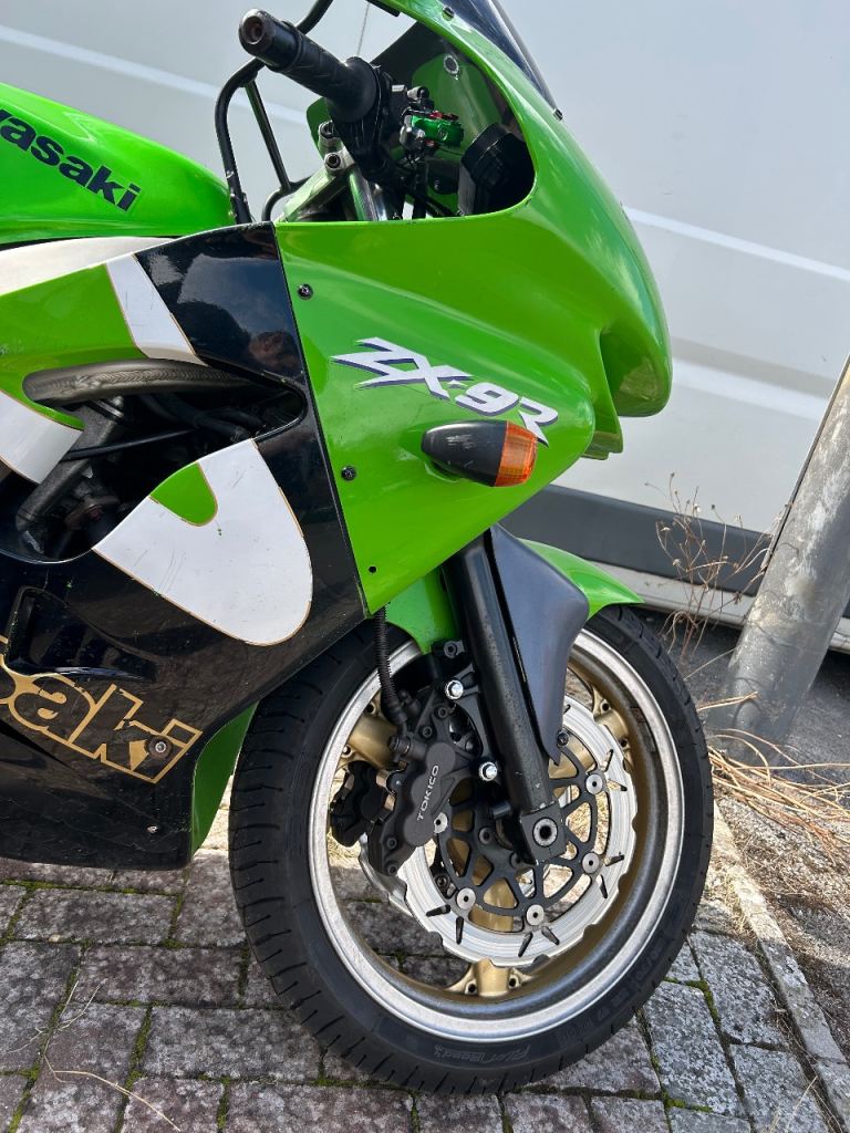 Kawasaki, Ninja ZX9R