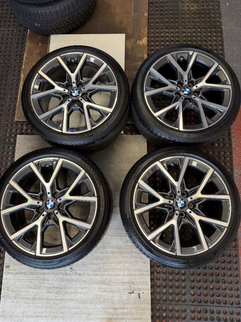 Genuine BMW 553M Wheels