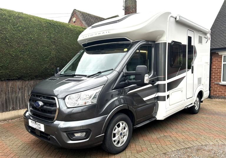 AUTO-TRAIL F-LINE F60 AUTOMATIC ELECTRIC BED END WASHROOM Motorhome for Sale