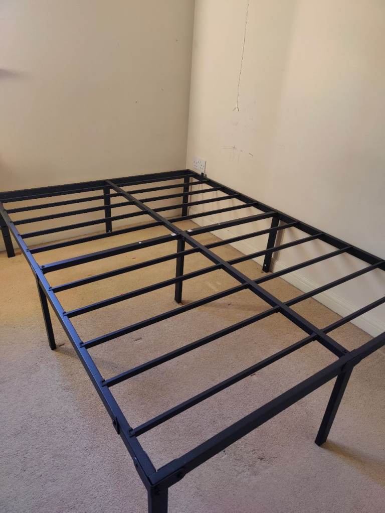 Black Metal Double Bed Frame – Good Condition