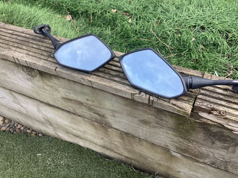Pair of mirrors removed from a 2001 Honda Fireblade 