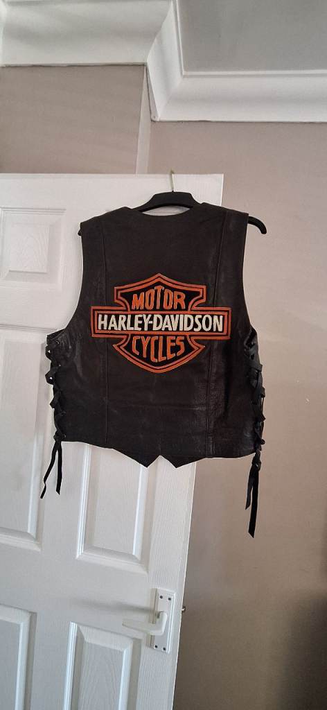 Like new  spanish leather from spain Harley Davidson waist coat XL