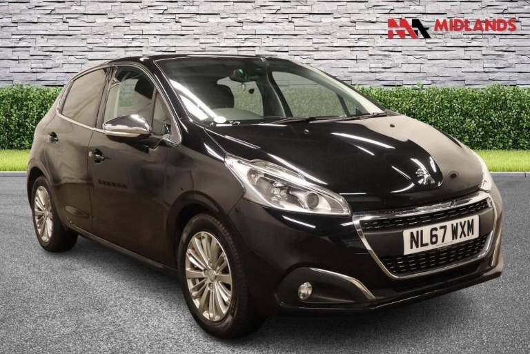 2017 Peugeot 208 1.2 PureTech Allure Euro 6 5dr Hatchback Petrol Manual
