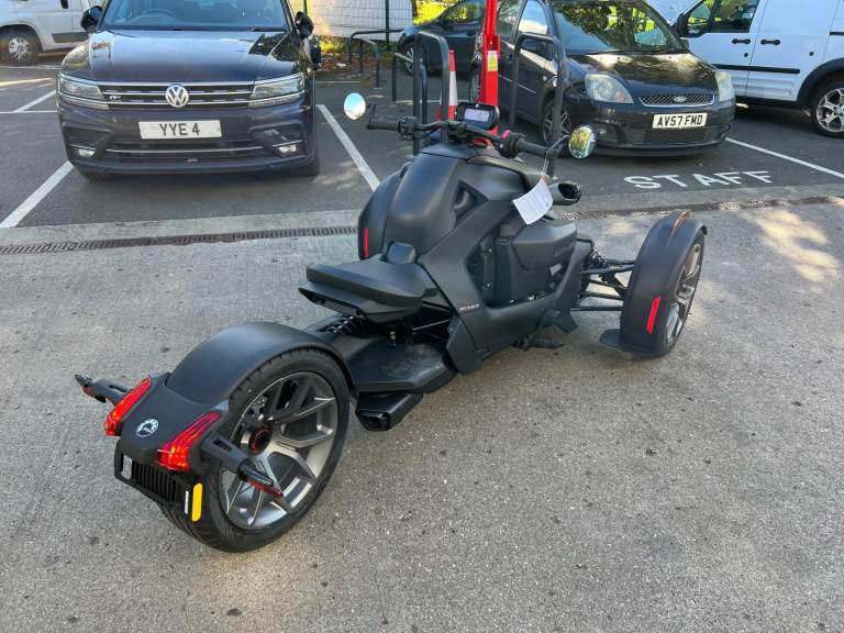 NEW 2025 Model Year Can-Am Ryker trike 900 automatic spyder trike