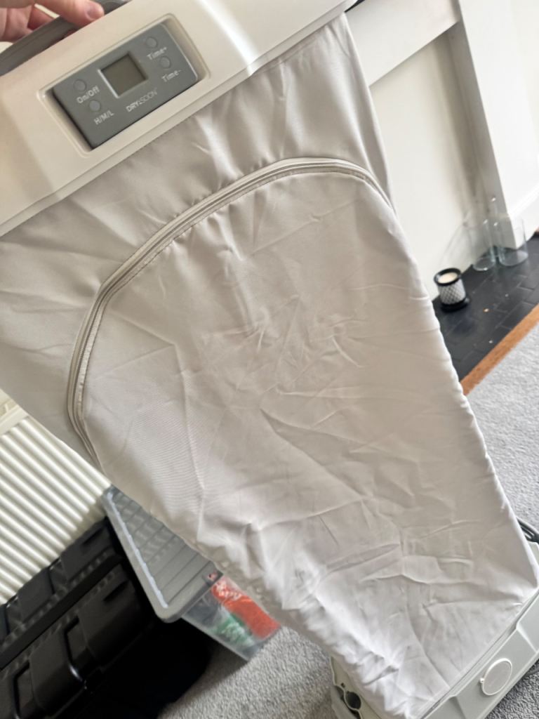 Lakeland Heated Clothes Drying unit 