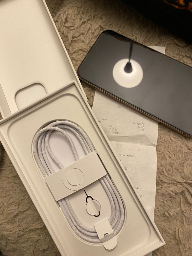 iPhone 16 pro max 512 GB