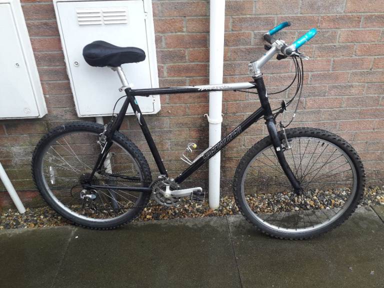 Gents Specialized Hardrock Large CroMo Frame All Terrain Mountain Bike Bicycle