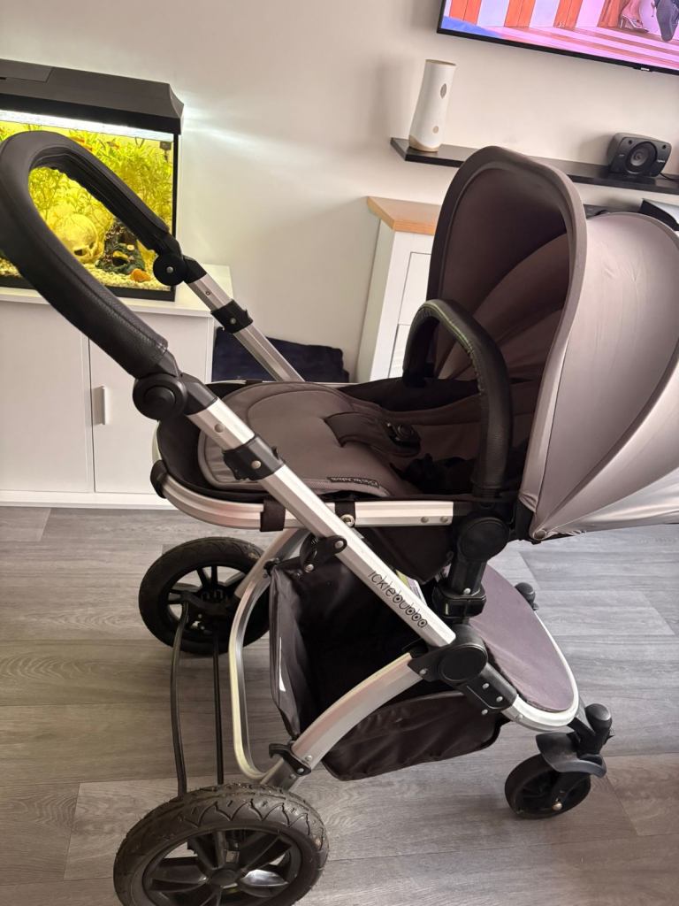 Ickle Bubba Travel system 