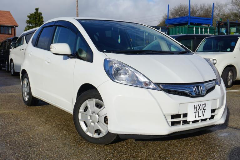 2012/12 White Honda Fit 1.3 Hybrid 5 Door Hatchback ULEZ