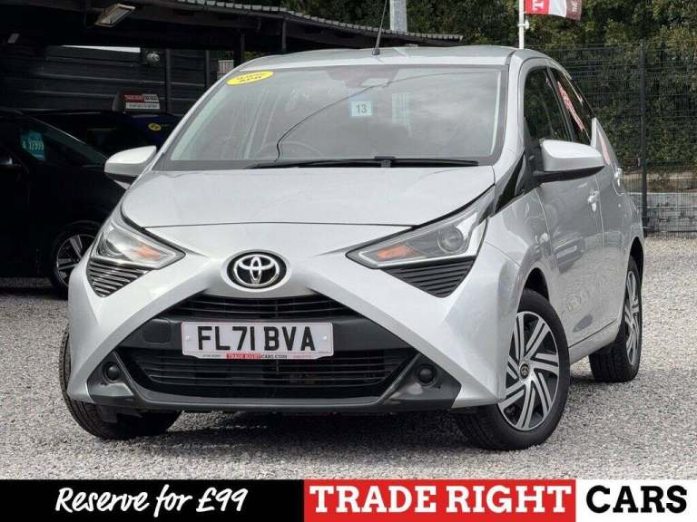 2021 Toyota AYGO 1.0 VVT-i X-Play 5dr - ONE OWNER Hatchback Petrol Manual