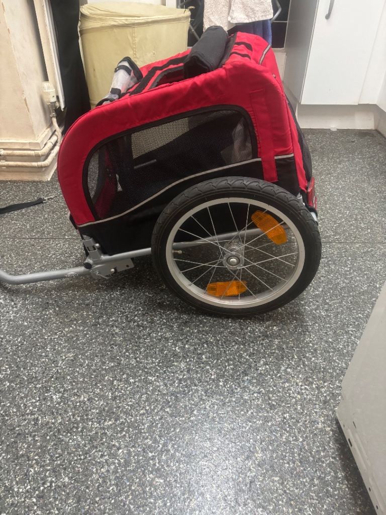 Dog bike trailer 