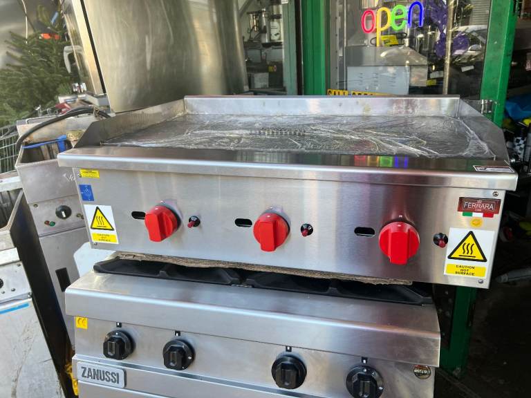 image for NEW GAS 90 CM COMMERCIAL CATERING KITCHEN FLAT GRILL CAFE RESTAURANT FAST FOOD SHOP