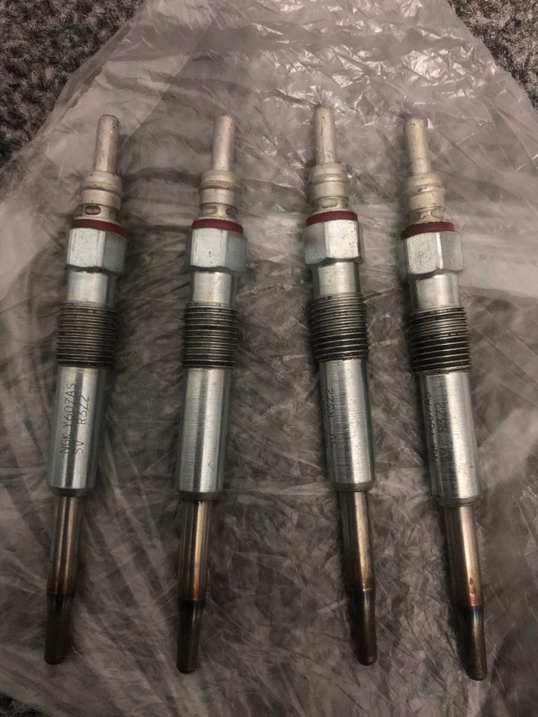 4 x  NGK Glow Plug Y-607AS Y607AS (9776)