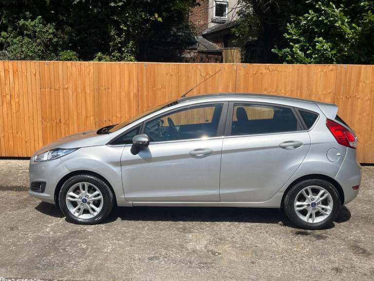 2014 Ford Fiesta 1.0 EcoBoost Zetec 5dr HATCHBACK PETROL Manual
