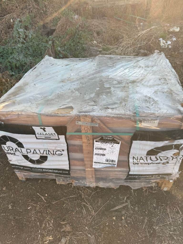 Brand New Raj Green Sandstone Driveway Blocks – 8.5m² – Unopened Pallet