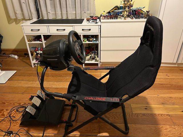 THRUSTMASTER Racing Simulator Cockpit