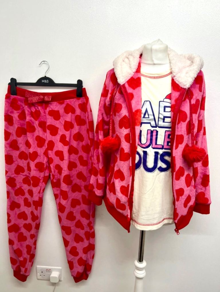 image for 4-pieces pyjamas coat set