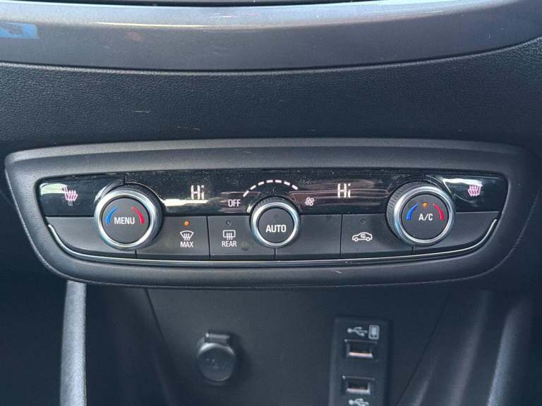 2022 Vauxhall Crossland Ultimate Turbo HATCHBACK Petrol Manual