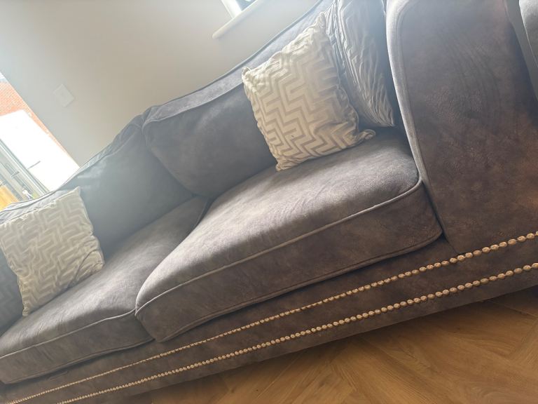 Scs 4 seater sofa, 2 armchairs and pouffe 