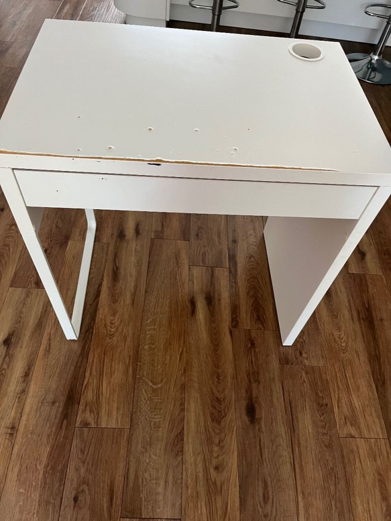 IKEA Micke Desk