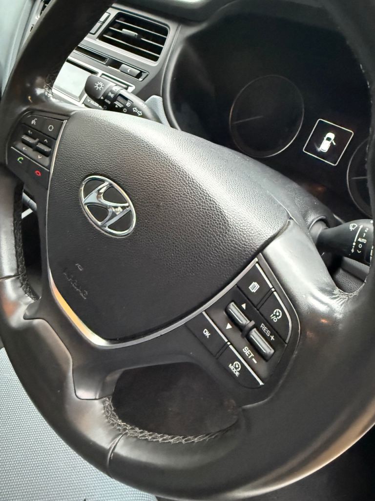 Hyundai, I20, Premium, Hatchback, 2017, Manual, 1248 (cc), 5 doors