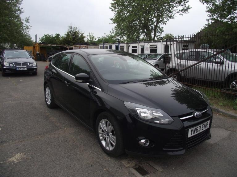 2013 Ford Focus 1.0 SCTi (100ps) EcoBoost Titanium Navigator Hatchback 5d 999cc Hatchback Petrol ...