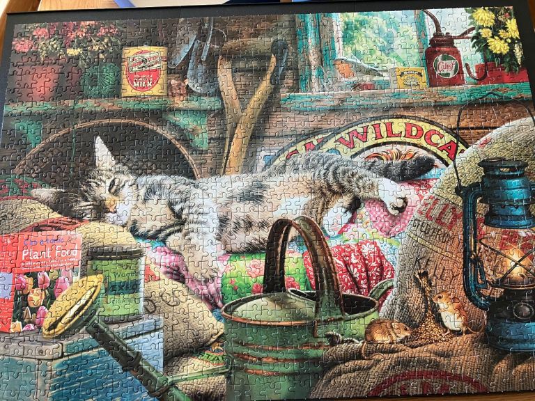 Jigsaw “Snoozing in the shed” 1000 pieces