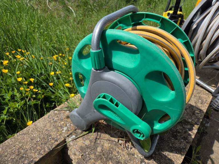 Hozelock 15m hose and reel