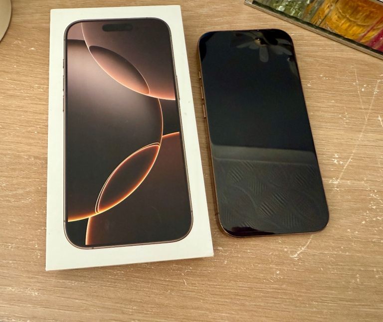 iPhone 16 PRO / EXCELLENT CONDITION / ALL ORIGINAL / UNLOCKED !