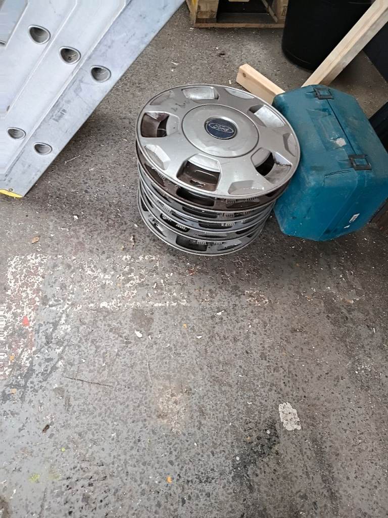 Ford custom wheel trims