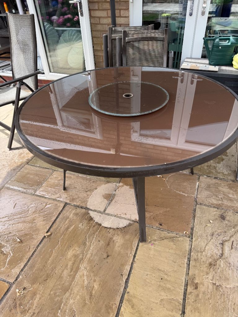 Large Round Garden Table with Glass Top – Good Condition
