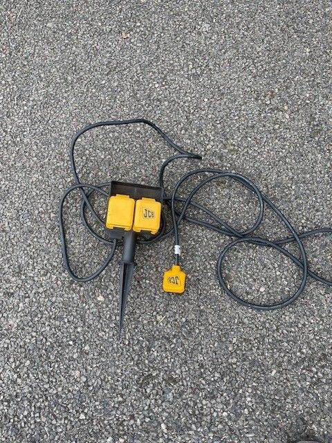 JCB Power extension with double plug sockets