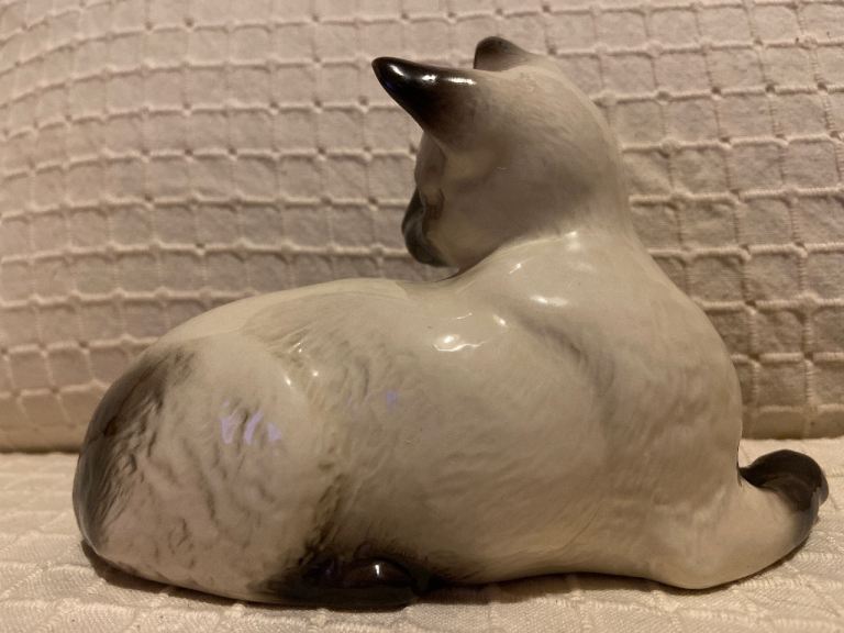 Beswick Porcelain Siamese Cat Ornament 